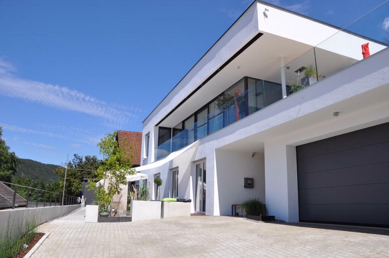 Ferienwohnung Burgenblick Mit Blick Auf Riedenburg Exterior photo